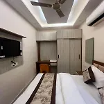 Cozy Luxury Retreat